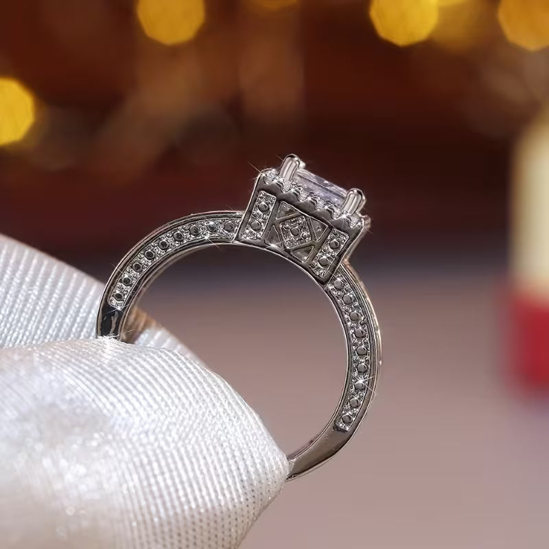 Engagement Moissanite Ring